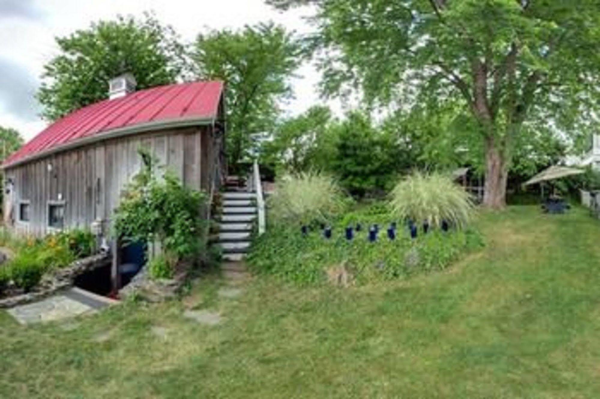 Lily Garden Bed And Breakfast Harpers Ferry Eksteriør billede