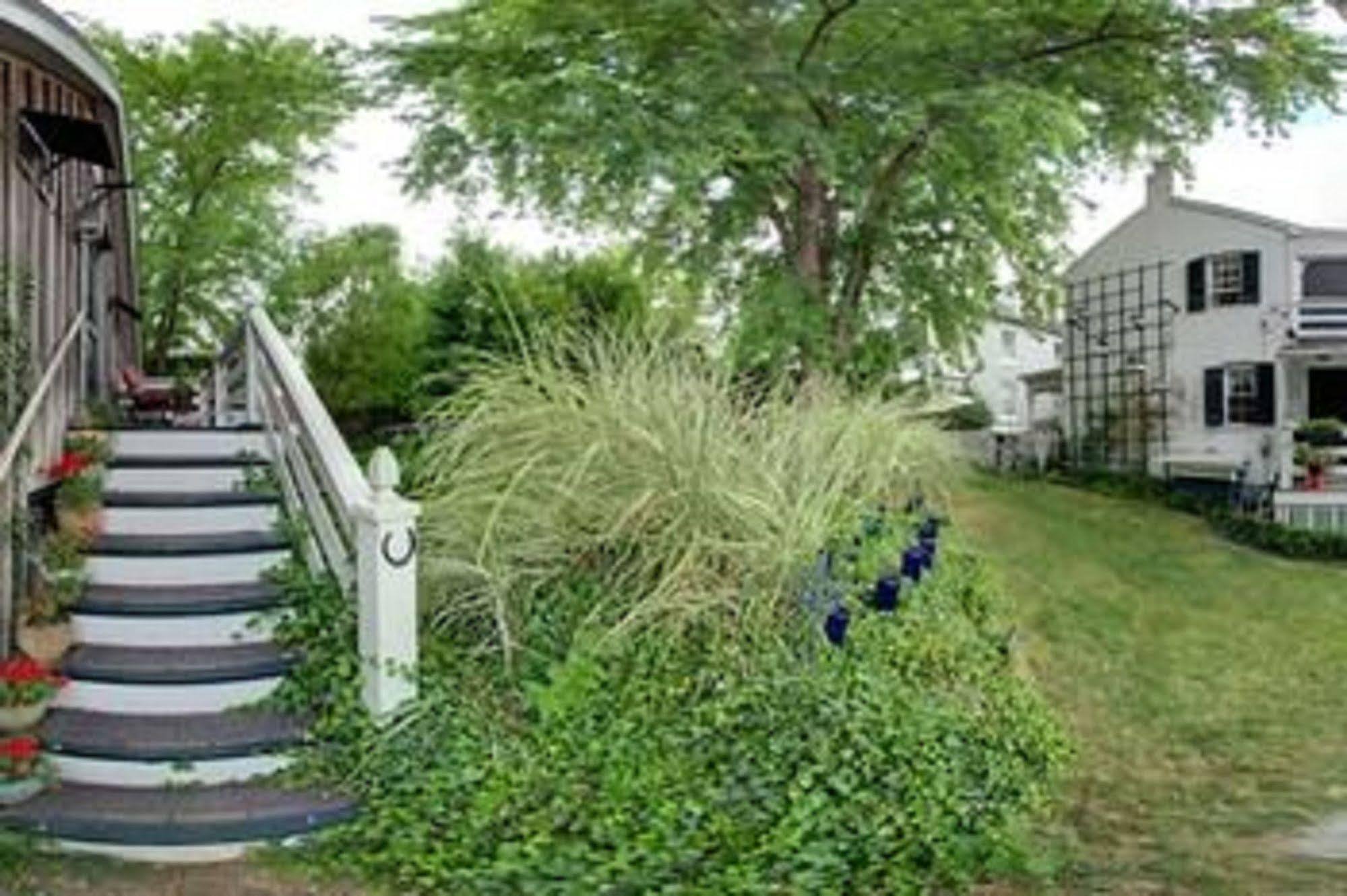 Lily Garden Bed And Breakfast Harpers Ferry Eksteriør billede