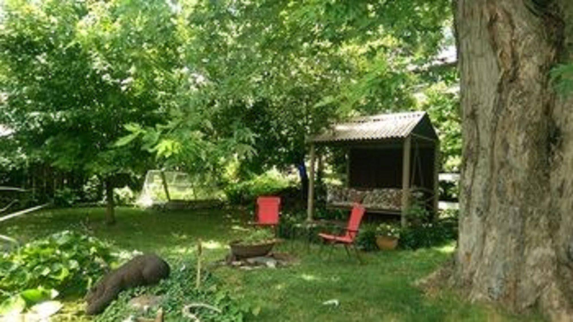 Lily Garden Bed And Breakfast Harpers Ferry Eksteriør billede